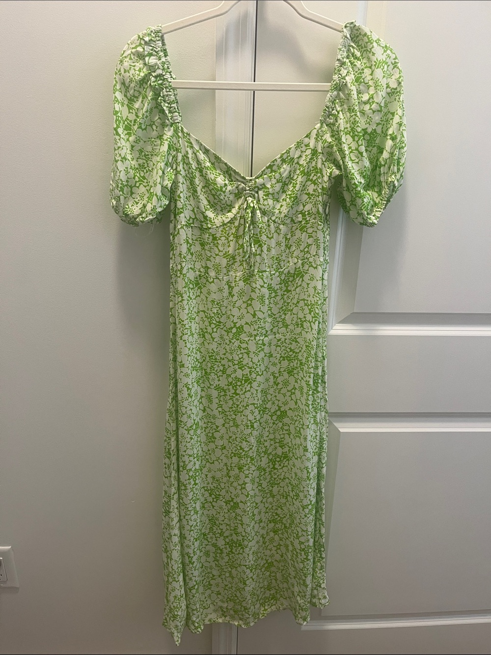 Faithfull the Brand Light Green Floral Puff-Sleeve Midi Dress
